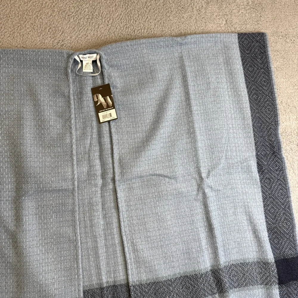 Nine‎ West Shawl Womens One Size Blue Plaid Cover Up Scarf Soft New With Tag